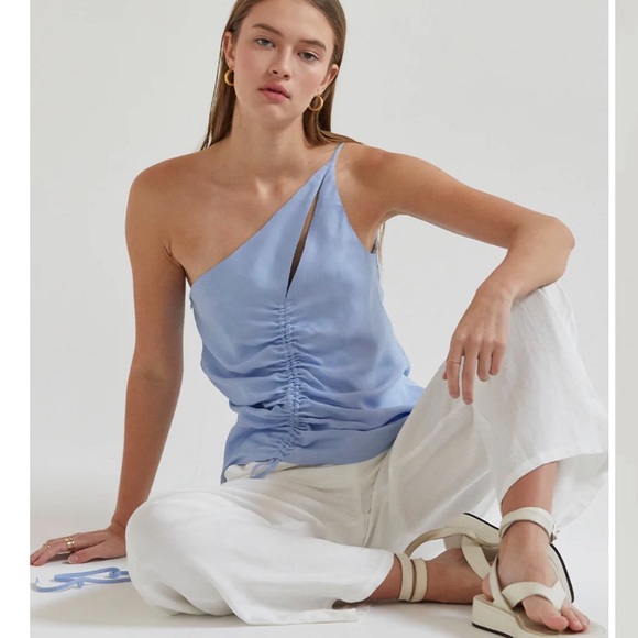 Stunning one shoulder spring top - Picture 5 of 5